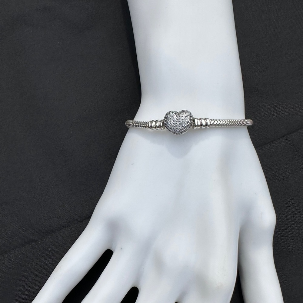 Pandora Moments Sparkling Heart Snake Chain Bracelet 6.3 inch